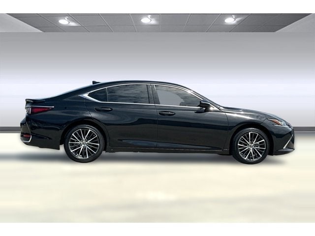 2025 LEXUS ES 300h Base photo 6