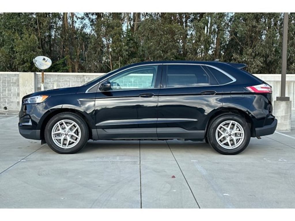 Used 2023 Ford Edge SUV