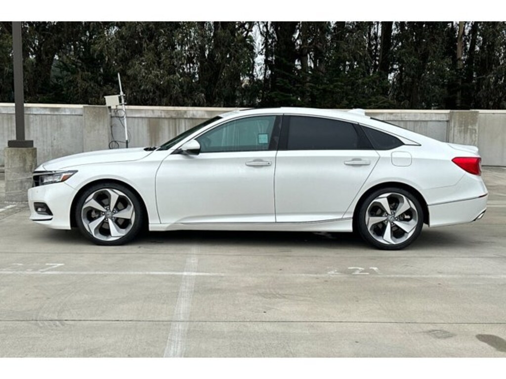 Used 2018 Honda Accord Touring Sedan