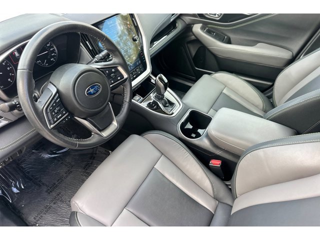 2023 Subaru Outback Onyx Edition photo 3