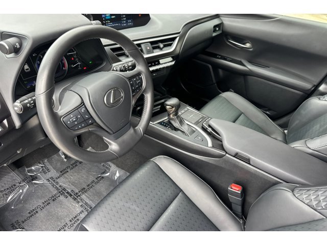 2022 Lexus UX 200 photo 4