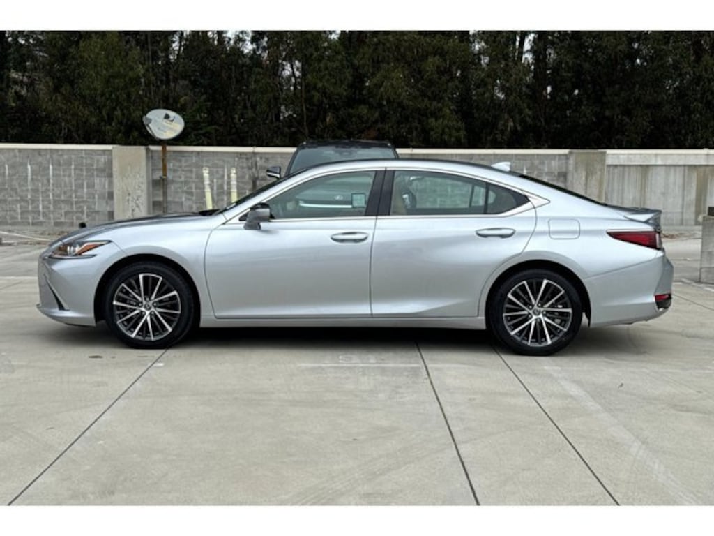 Certified 2025 Lexus ES 300h Base Sedan