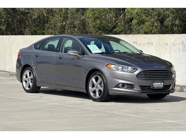 2014 Ford Fusion SE photo 5