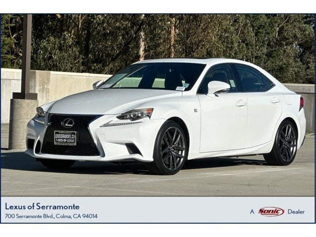 2014 Lexus IS 350's photo