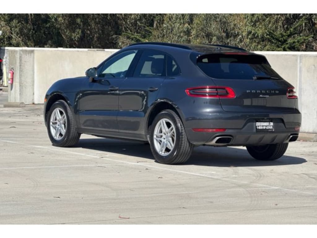 Used 2017 Porsche Macan Base SUV