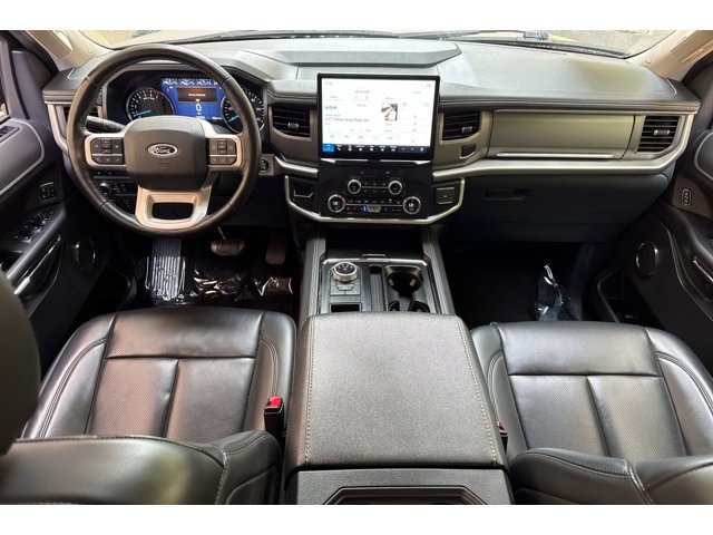 2022 Ford Expedition XLT - Photo 15
