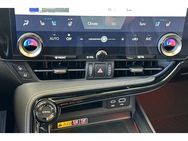 2026 Lexus NX 450h+ Luxury - Photo 17