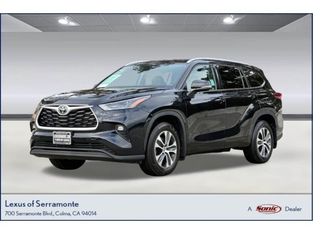 Used 2022 Toyota Highlander XLE SUV