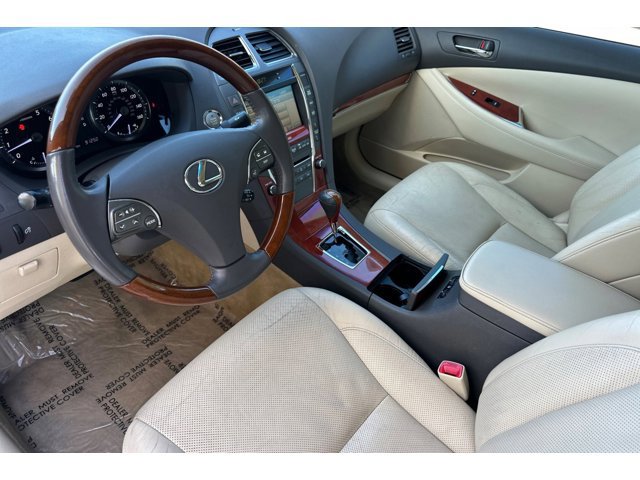 2012 Lexus ES 350 photo 4