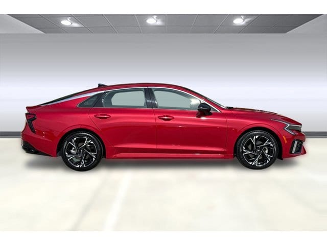 2025 Kia K5 GT-Line photo 6