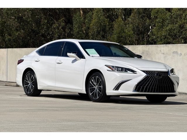 2025 LEXUS ES 300h Base photo 5