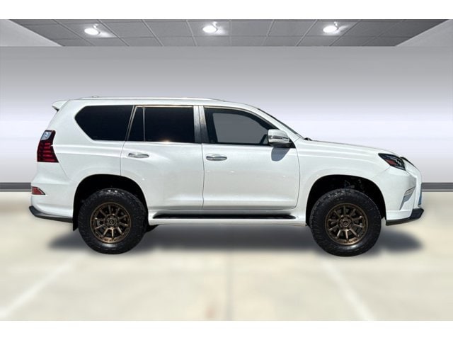 2020 LEXUS GX 460 photo 3