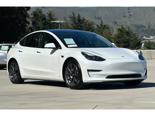Model 3 Long Range Sedan