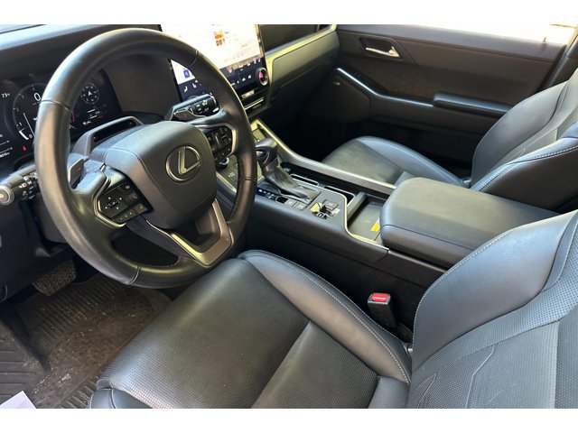 2024 Lexus GX 550 Luxury photo 4