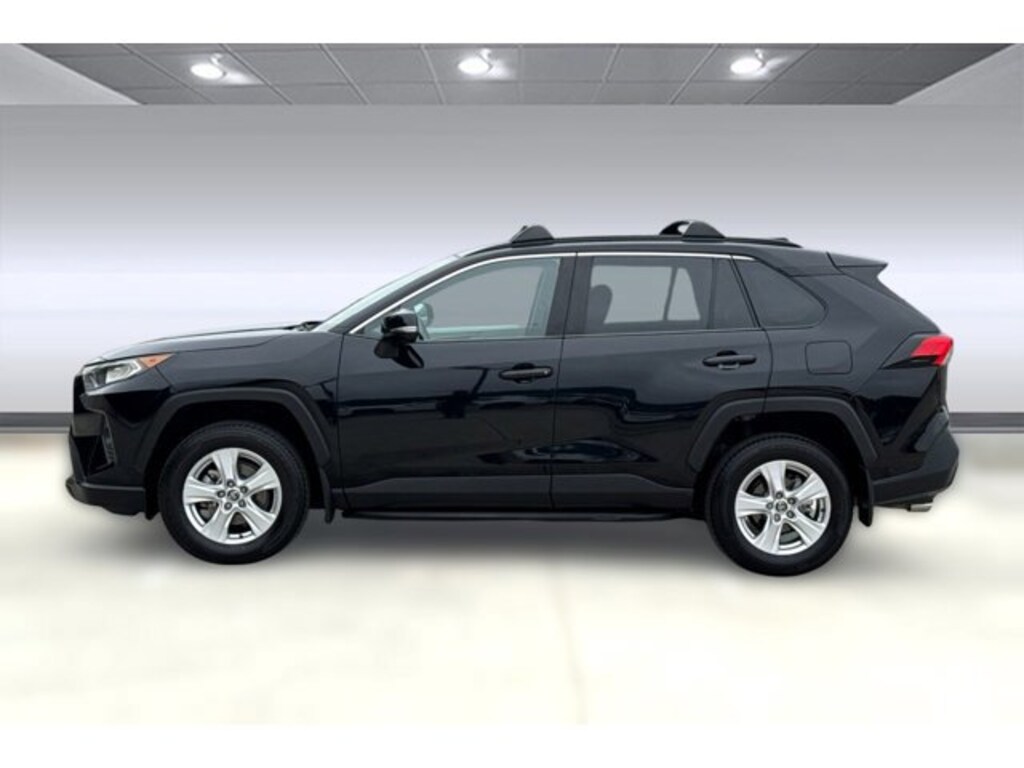 Used 2020 Toyota RAV4 XLE SUV