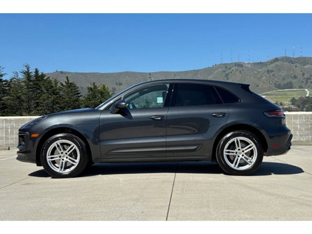 Used 2022 Porsche Macan SUV