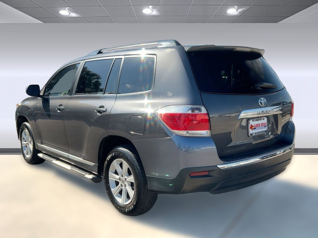 Used 2012 Toyota Highlander SE SUV