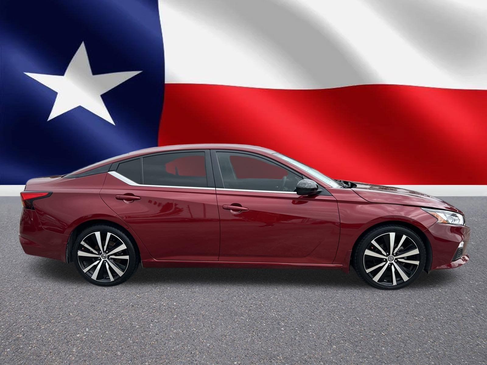 Used 2022 Nissan Altima SR with VIN 1N4BL4CV5NN330554 for sale in Baytown, TX