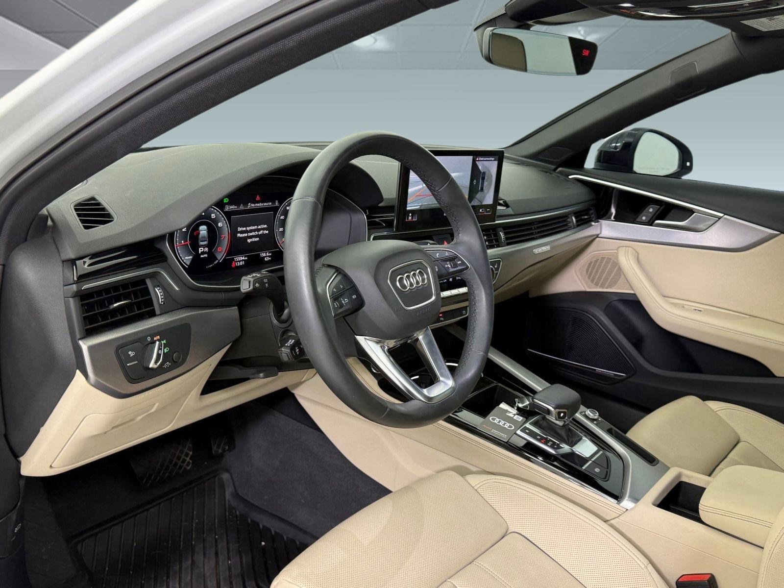 2023 Audi A4 S line Quattro Premium Plus photo 4