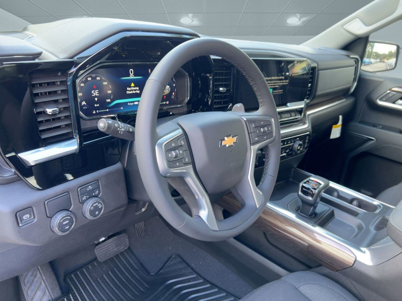2026 Chevrolet Silverado 1500 LT photo 4