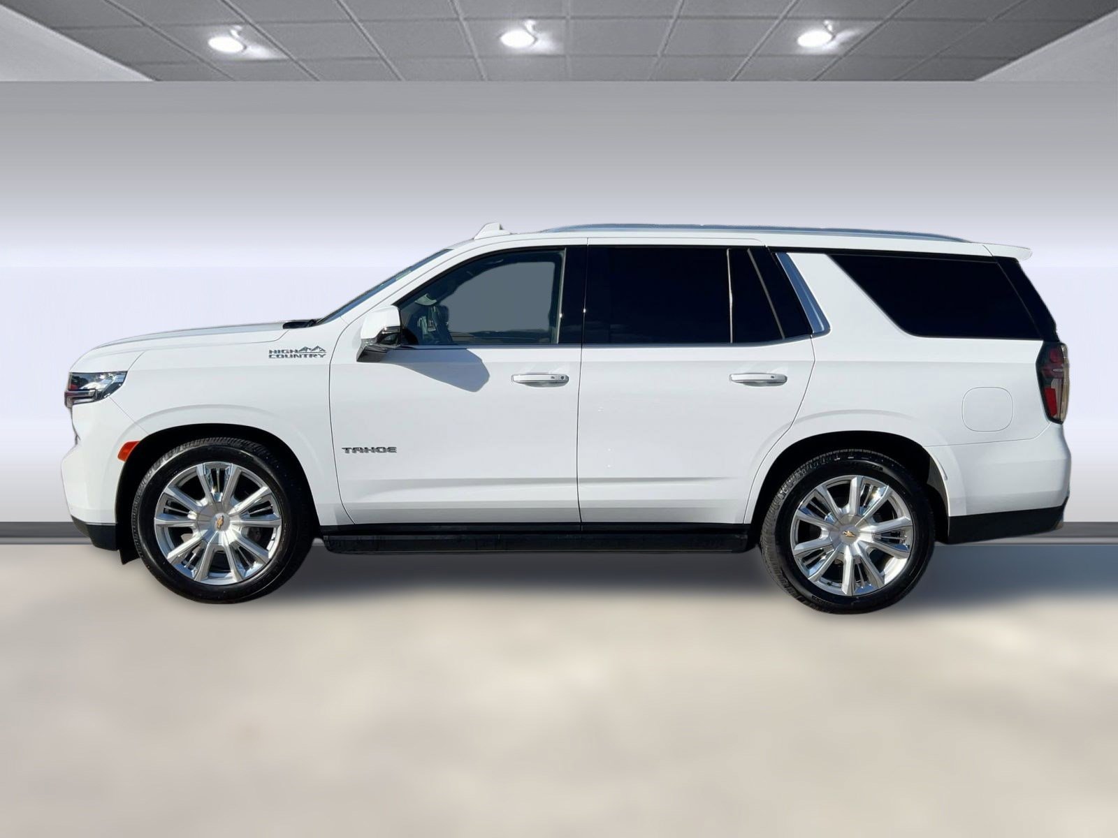 2022 Chevrolet Tahoe High Country photo 2