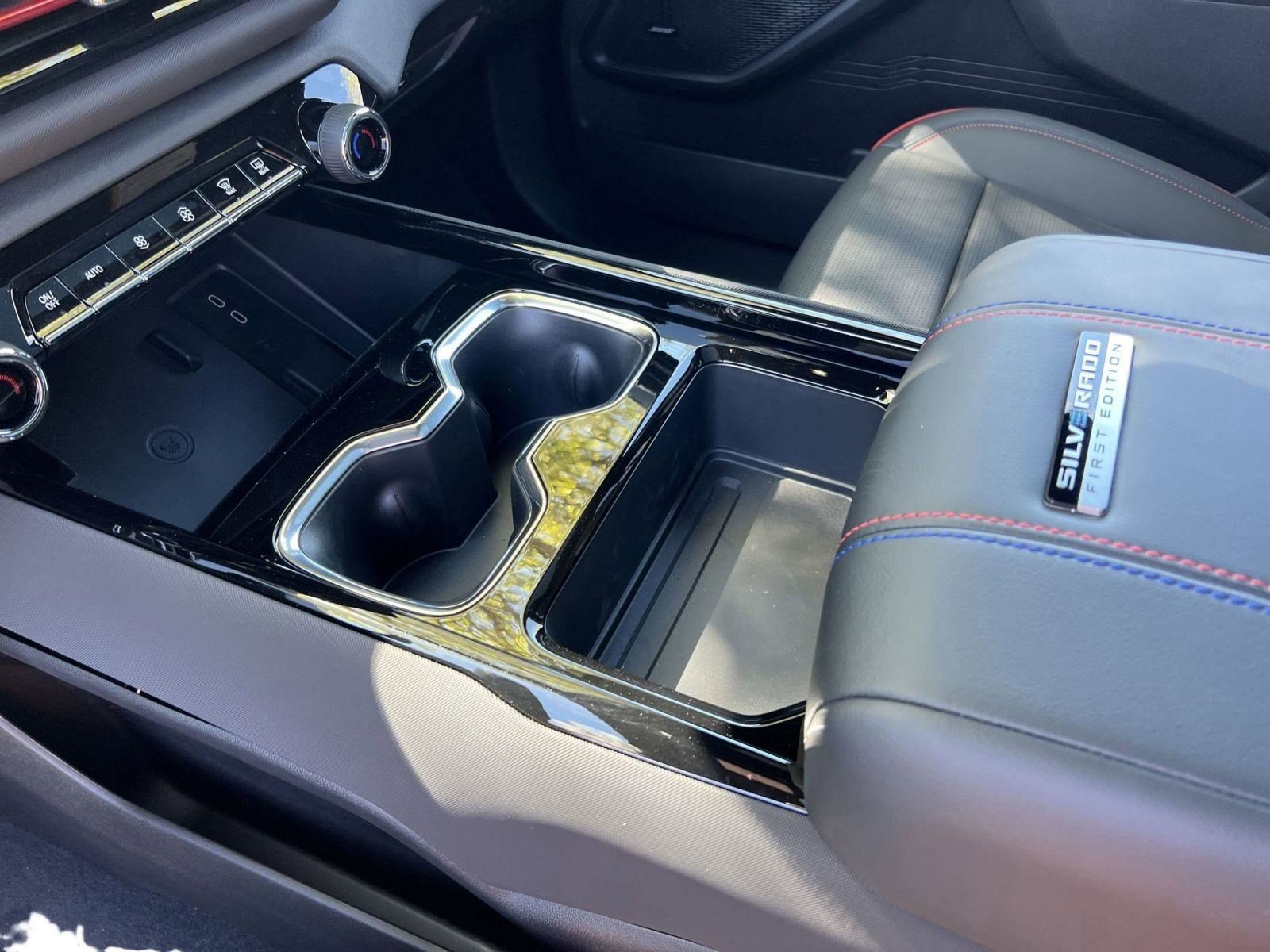 2024 Chevrolet Silverado EV RST - Photo 31