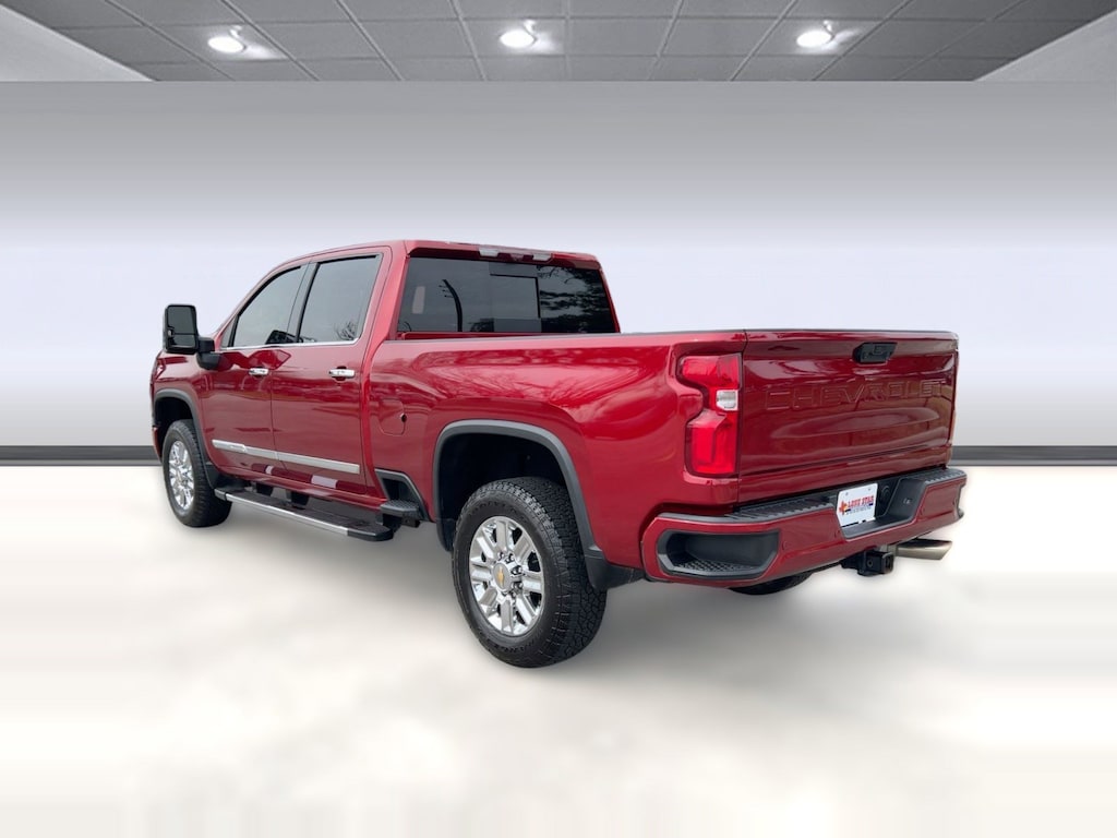 Used 2024 Chevrolet Silverado 2500 HD High Country Truck Crew Cab