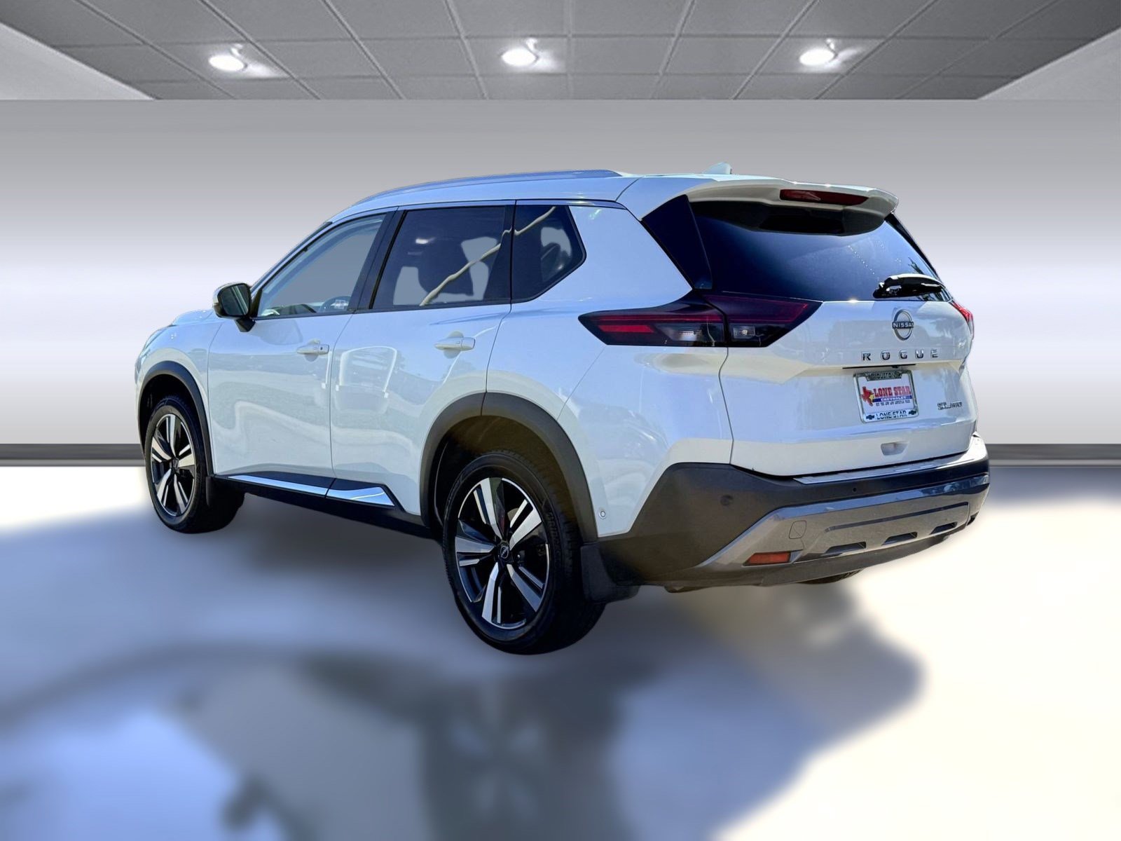 2023 Nissan Rogue SL photo 3