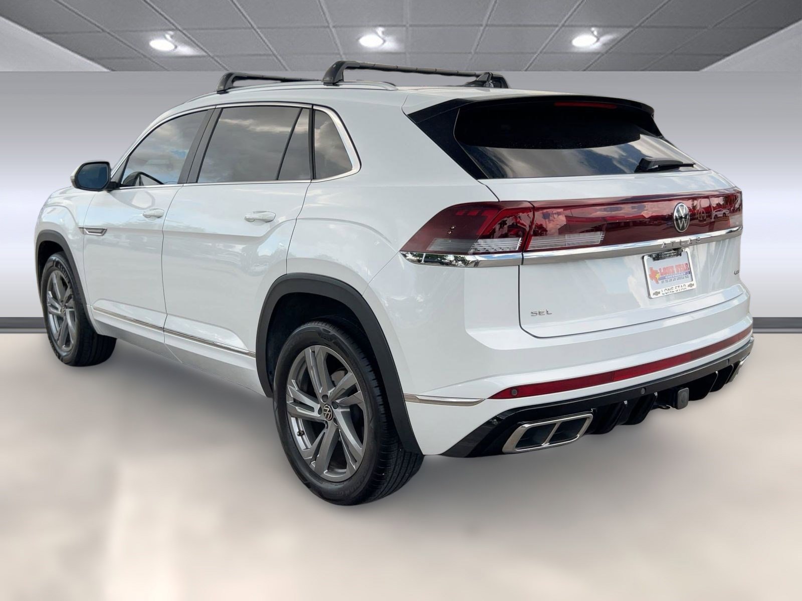 2024 Volkswagen Atlas Cross Sport SEL R-Line photo 3