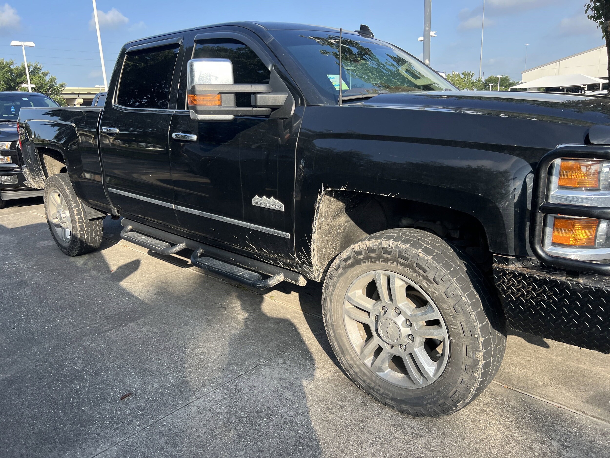 2017 Chevrolet Silverado 2500HD High Country photo 3