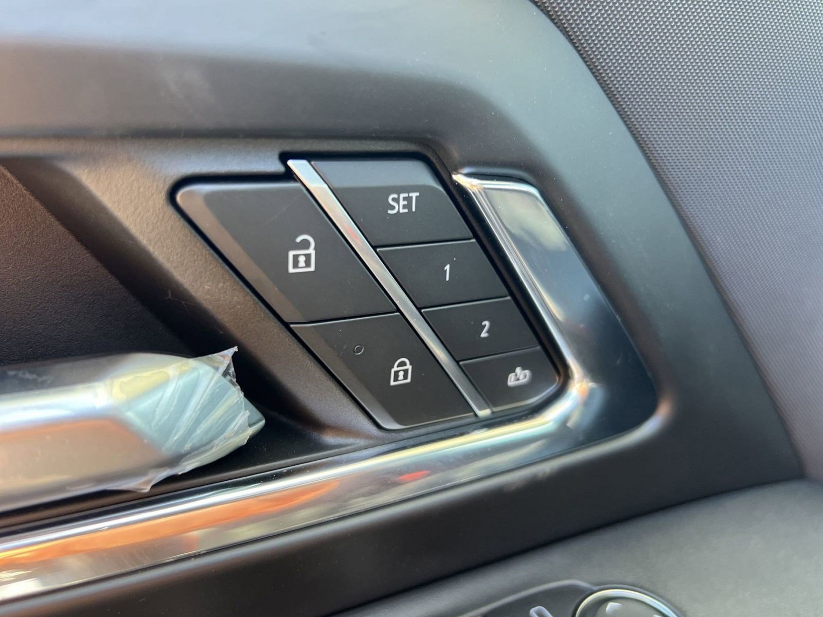 2024 Chevrolet Silverado EV RST - Photo 21