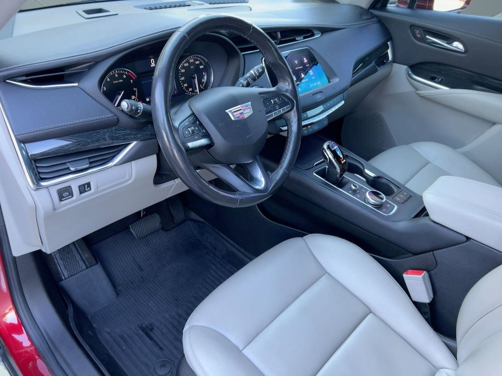 Used 2021 CADILLAC XT4 FWD Premium Luxury SUV