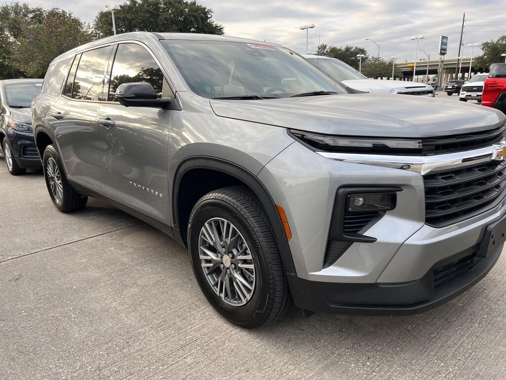 Certified Used 2024 Chevrolet Traverse FWD LS For Sale near Houston TX