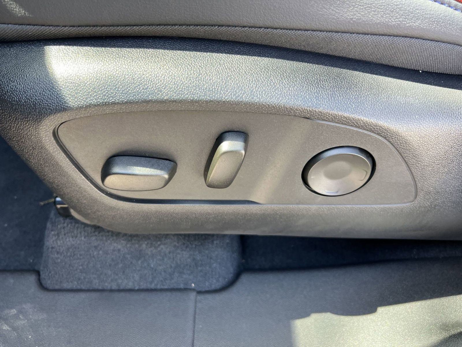 2024 Chevrolet Silverado EV RST - Photo 13