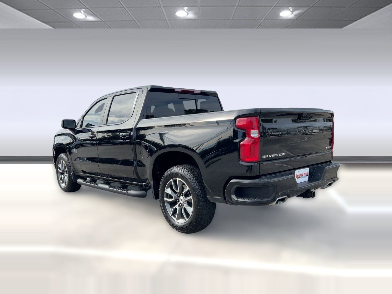 2025 Chevrolet Silverado 1500 - Image 3