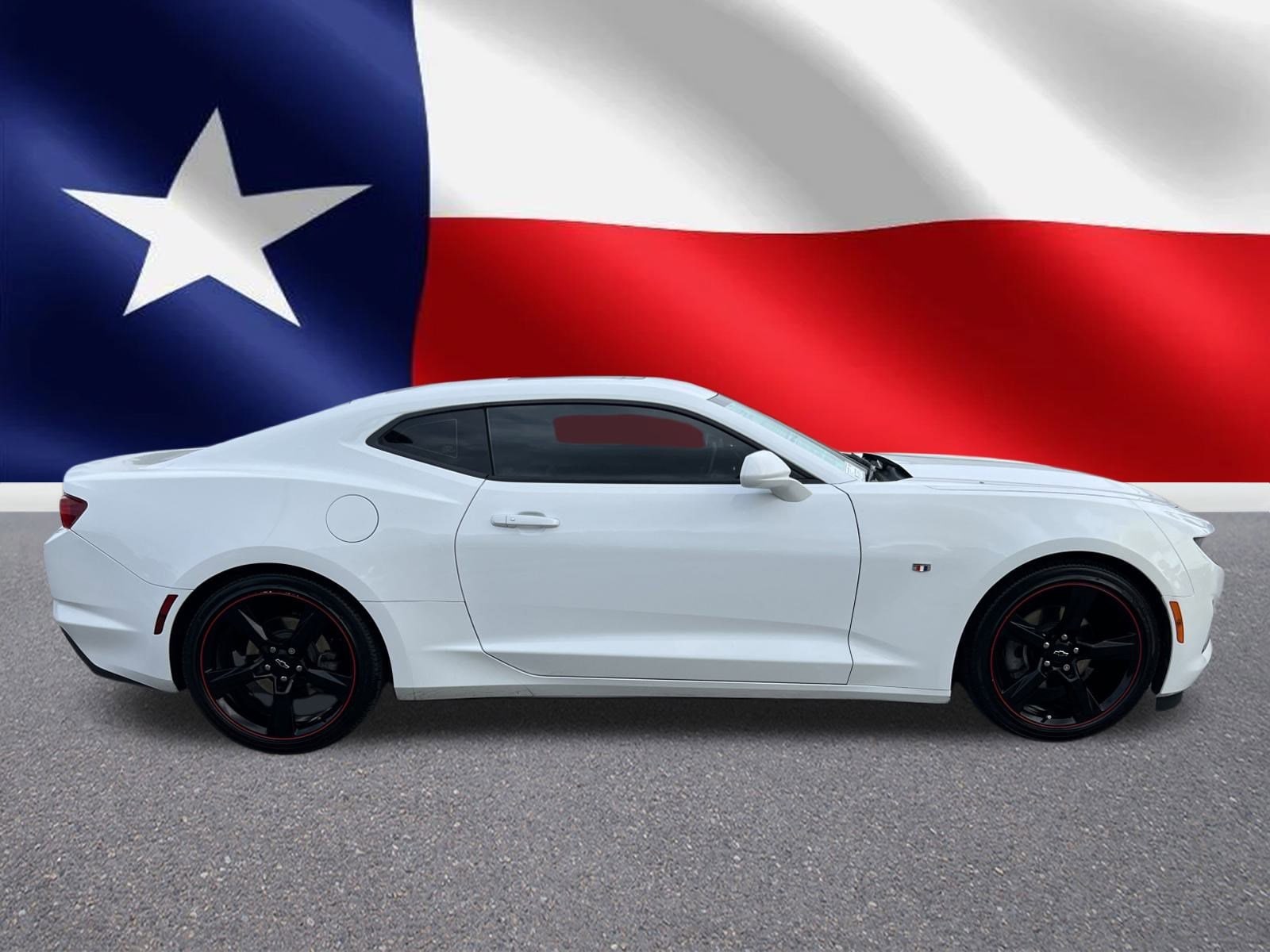 Used 2022 Chevrolet Camaro 2LT with VIN 1G1FD1RS9N0110523 for sale in Baytown, TX