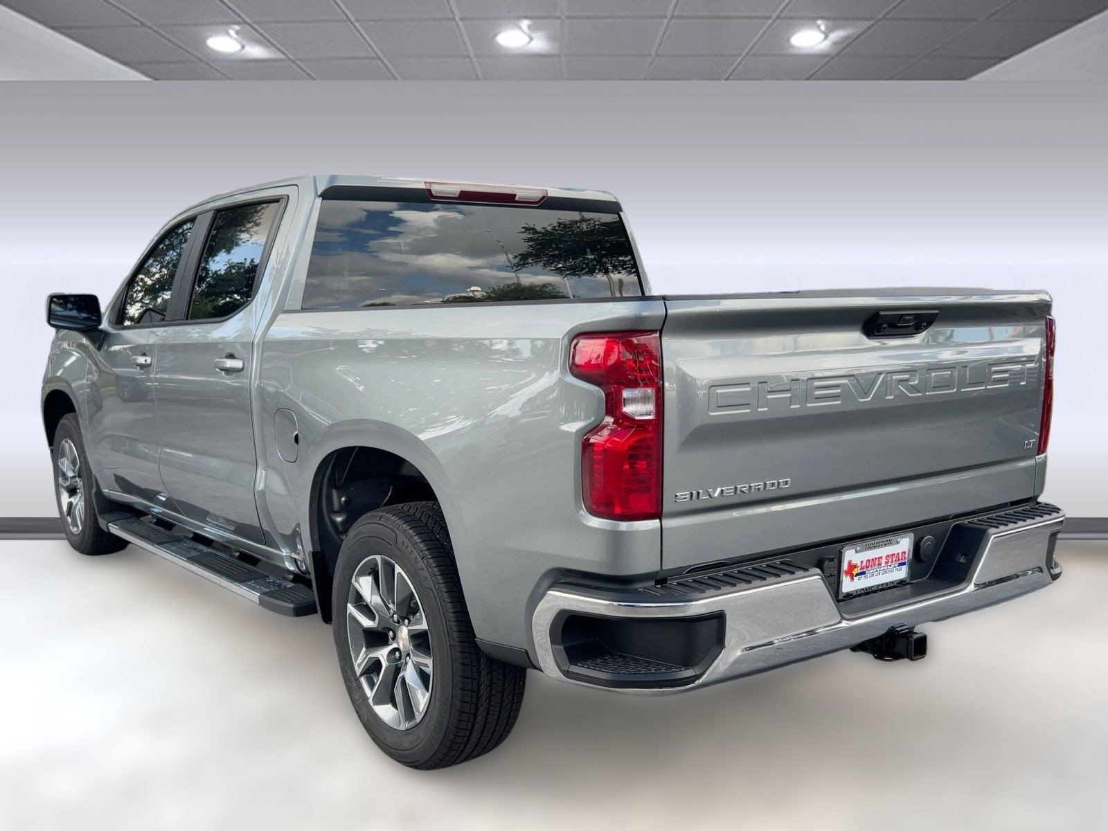 2026 Chevrolet Silverado 1500 LT photo 3