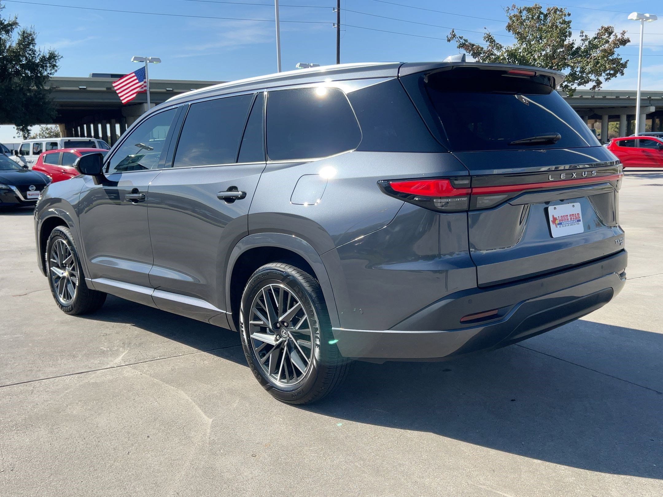 2025 Lexus TX 350 photo 2