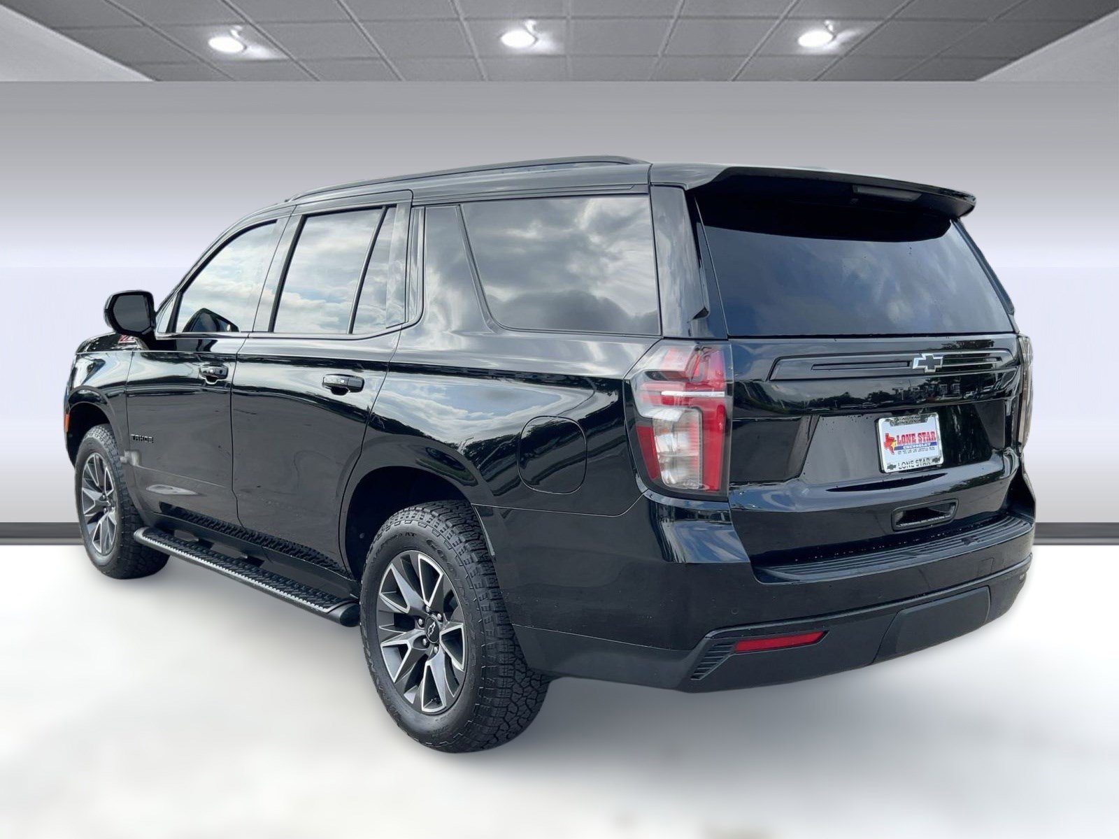 2023 Chevrolet Tahoe Z71 photo 2