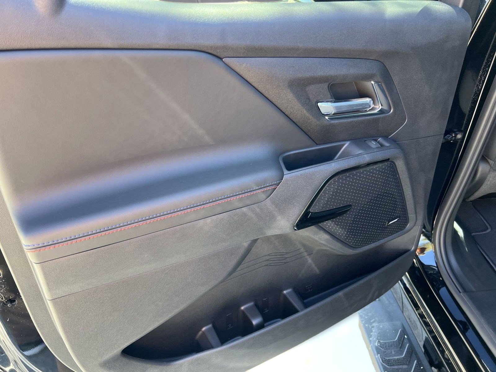 2024 Chevrolet Silverado EV RST - Photo 24