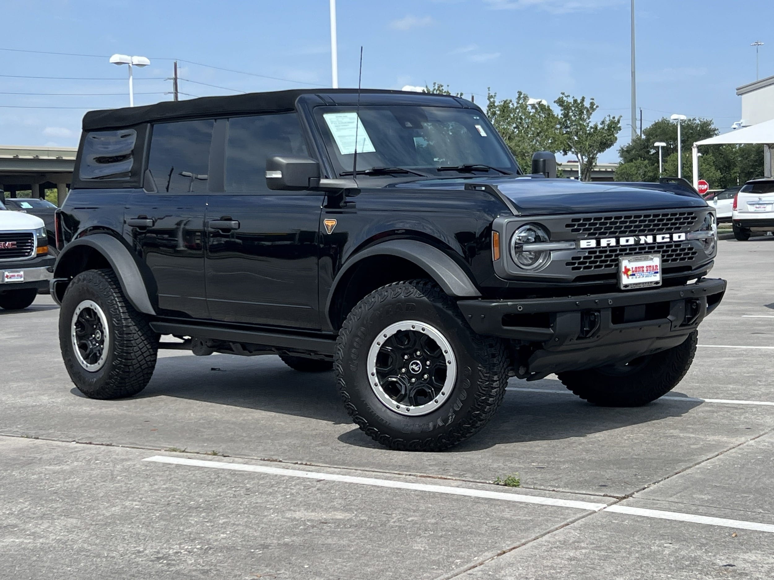 Used 2022 Ford Bronco 4-Door Badlands with VIN 1FMEE5DP4NLA89830 for sale in Baytown, TX