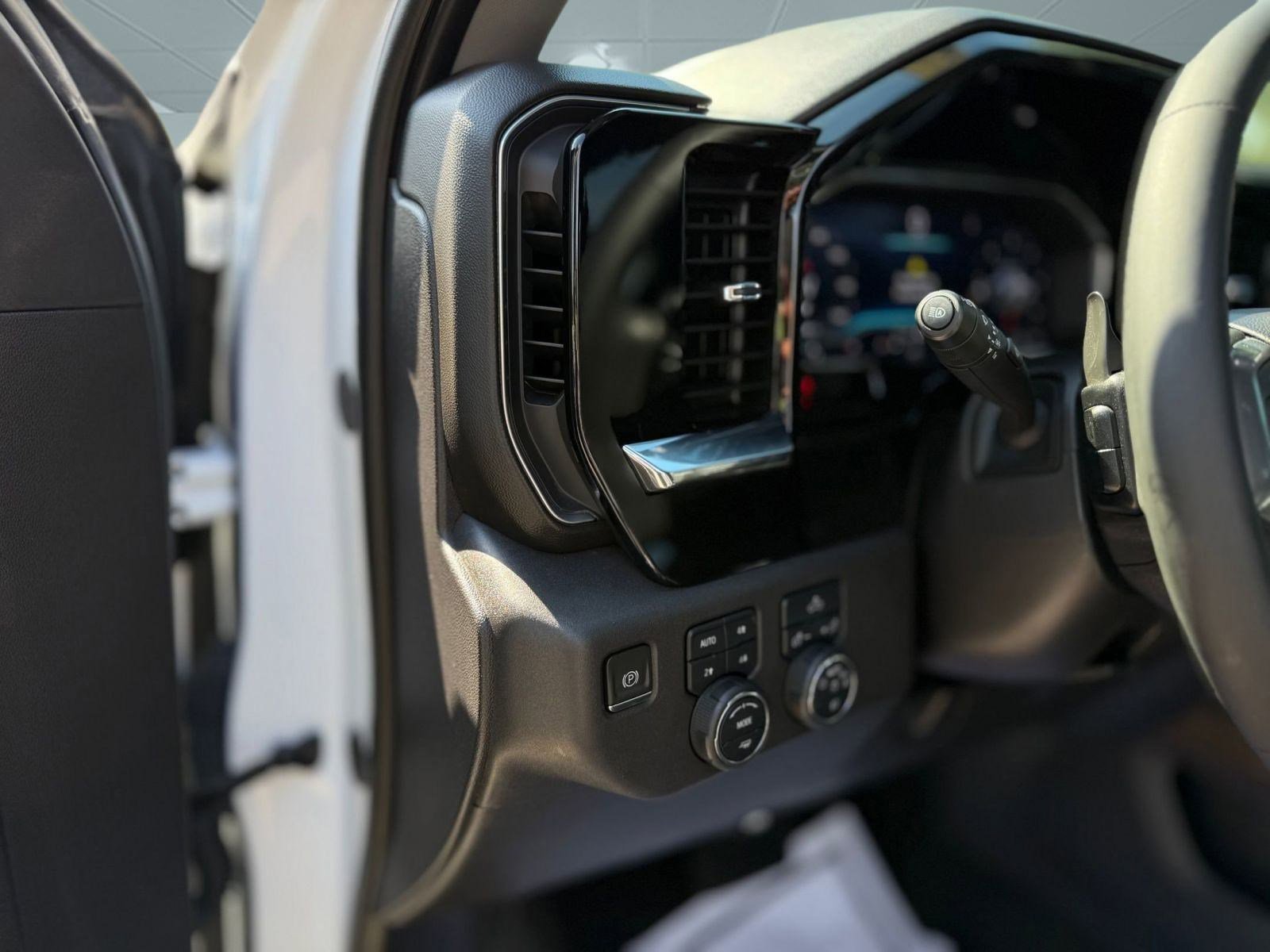 2024 Chevrolet Silverado 1500 LT Trail Boss photo 3