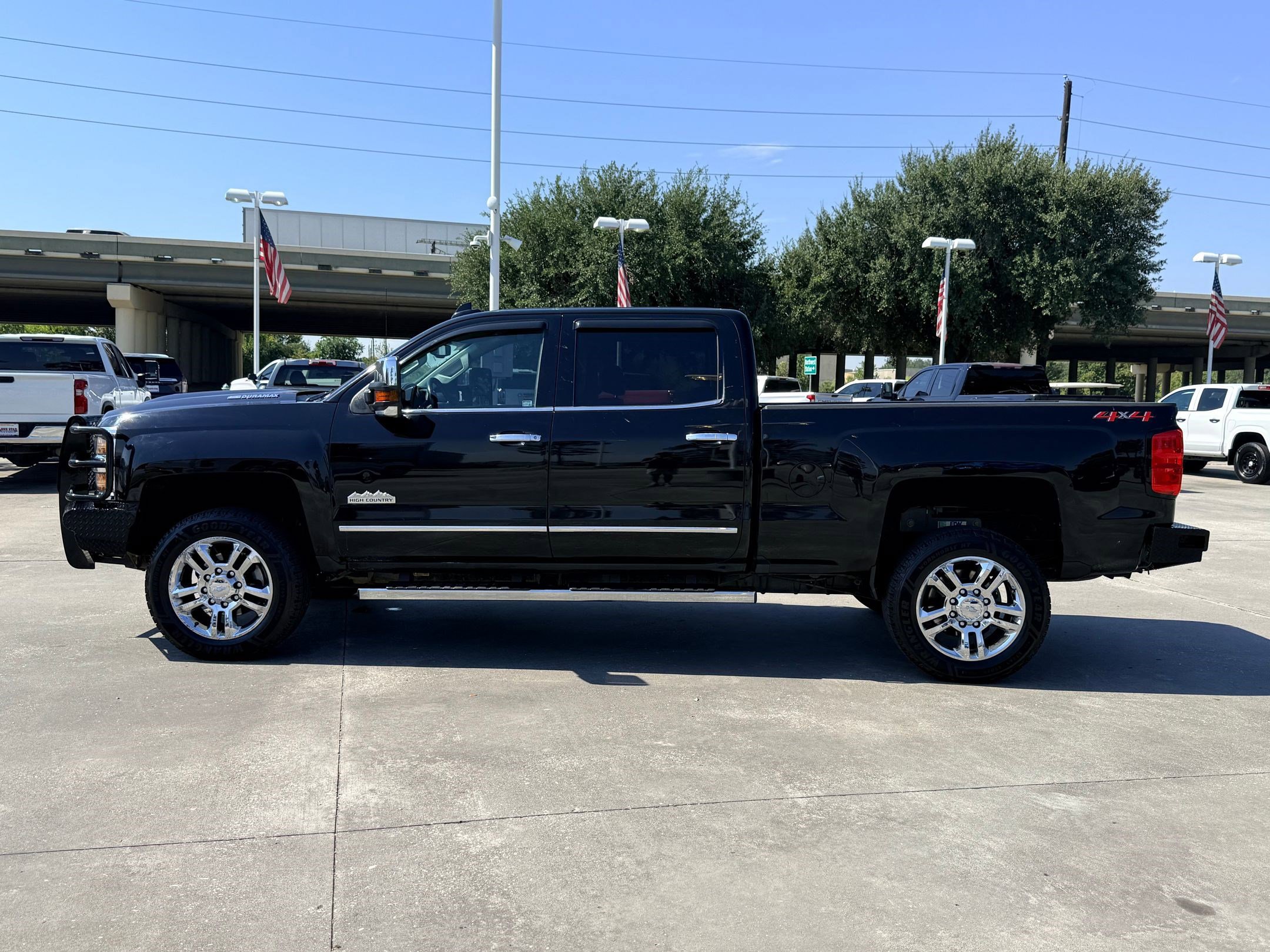 2018 Chevrolet Silverado 2500HD High Country photo 2