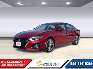 Used 2025 Nissan Altima SL Sedan for sale in Houston