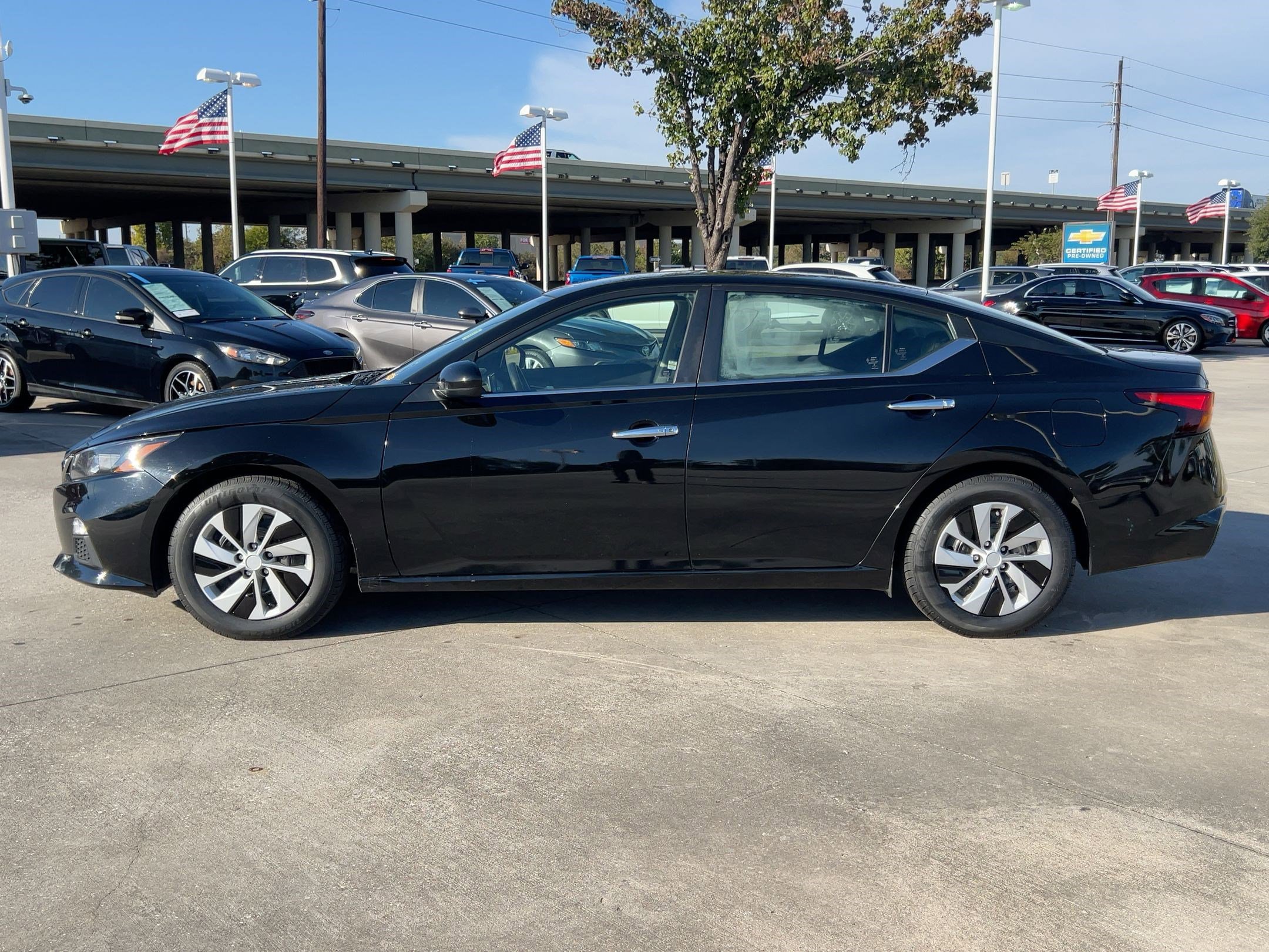 2022 Nissan Altima 2.5 S photo 2