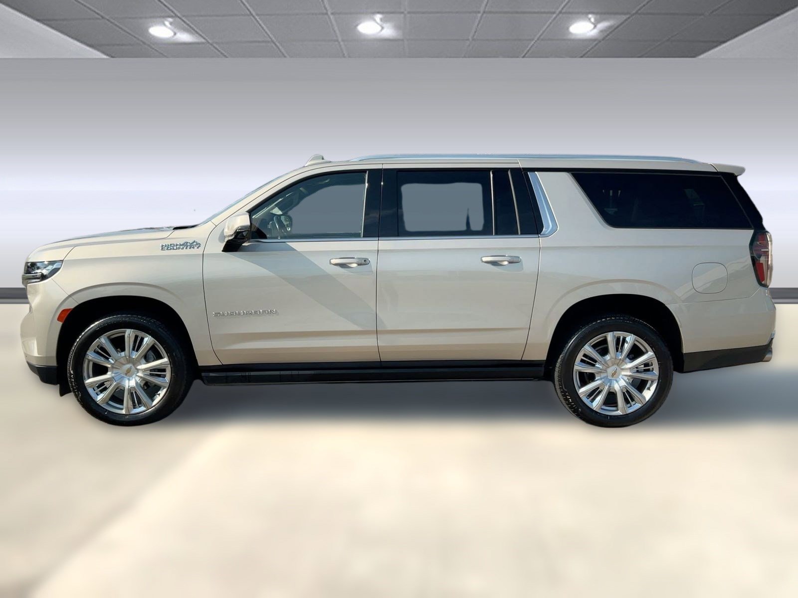 2023 Chevrolet Suburban High Country photo 2