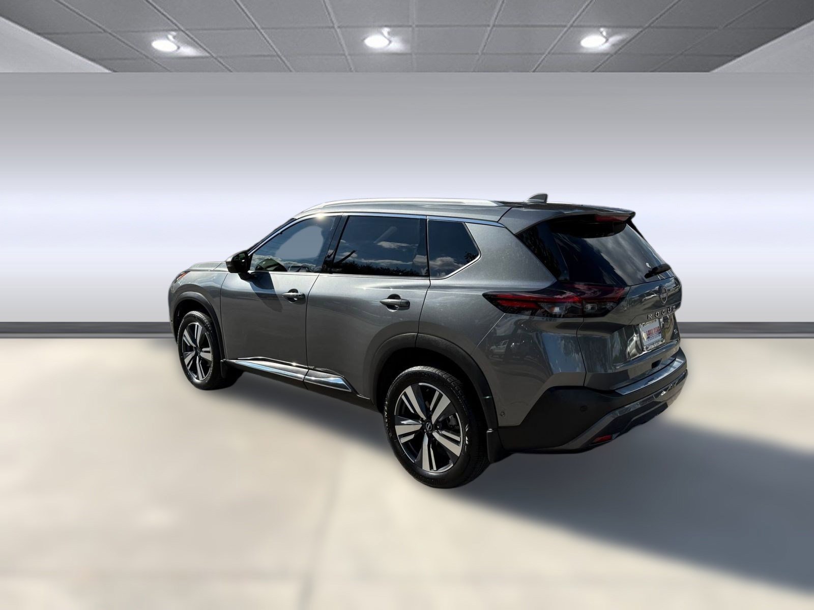 2023 Nissan Rogue SL photo 3