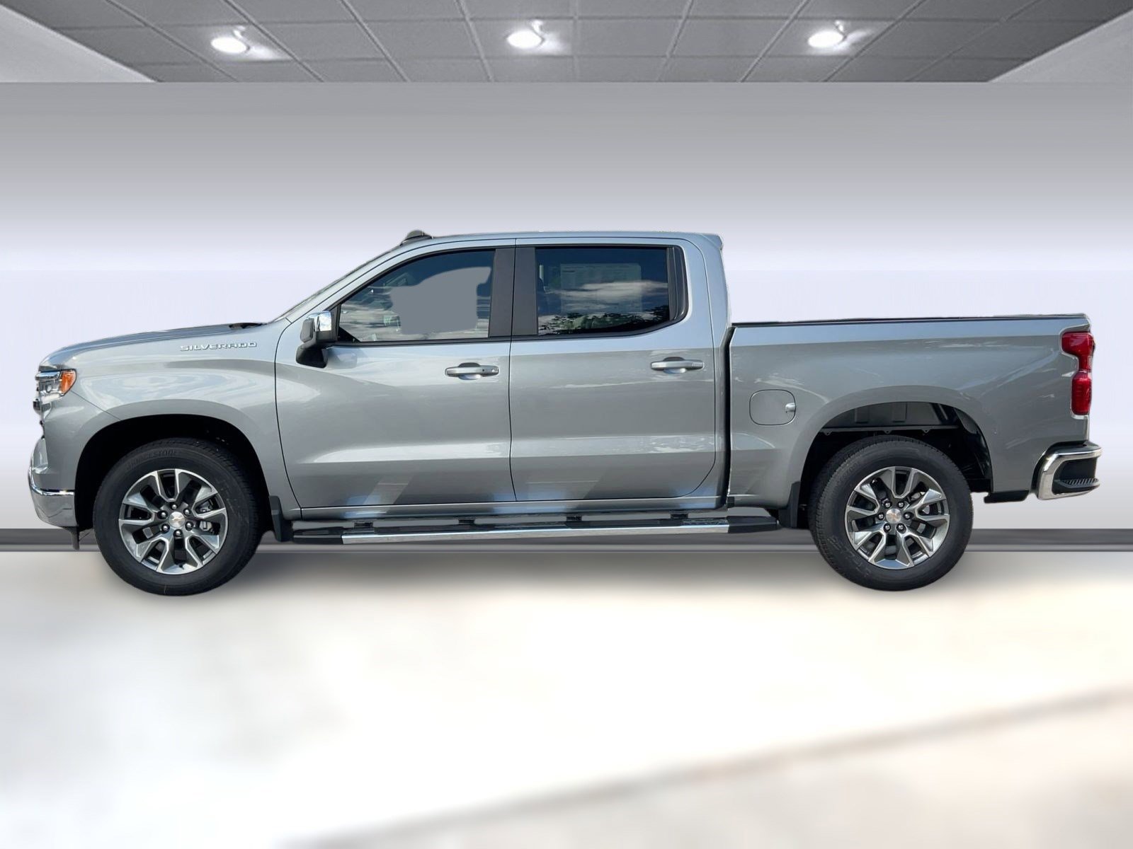 2026 Chevrolet Silverado 1500 LT photo 2