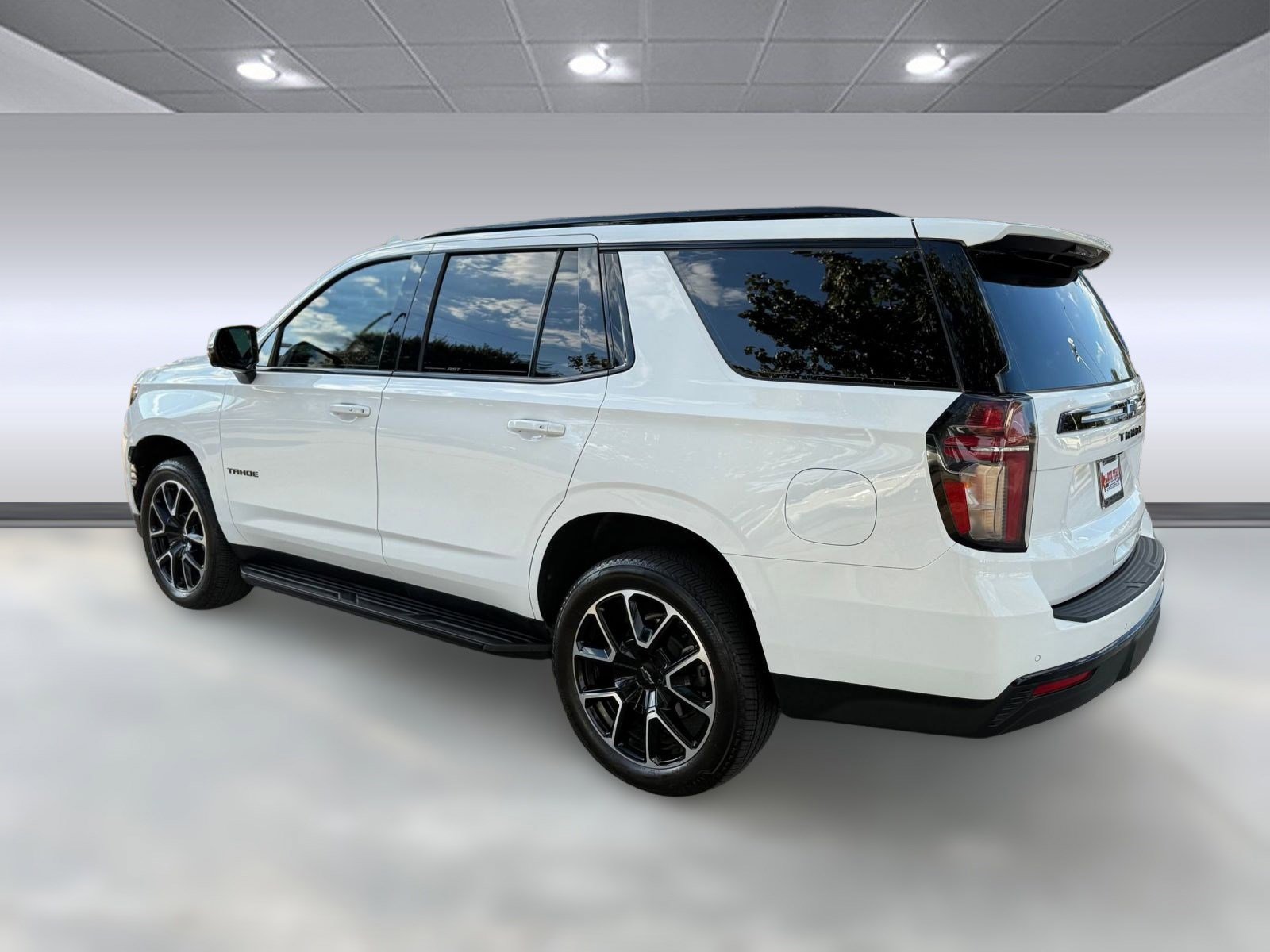 2023 Chevrolet Tahoe RST photo 3