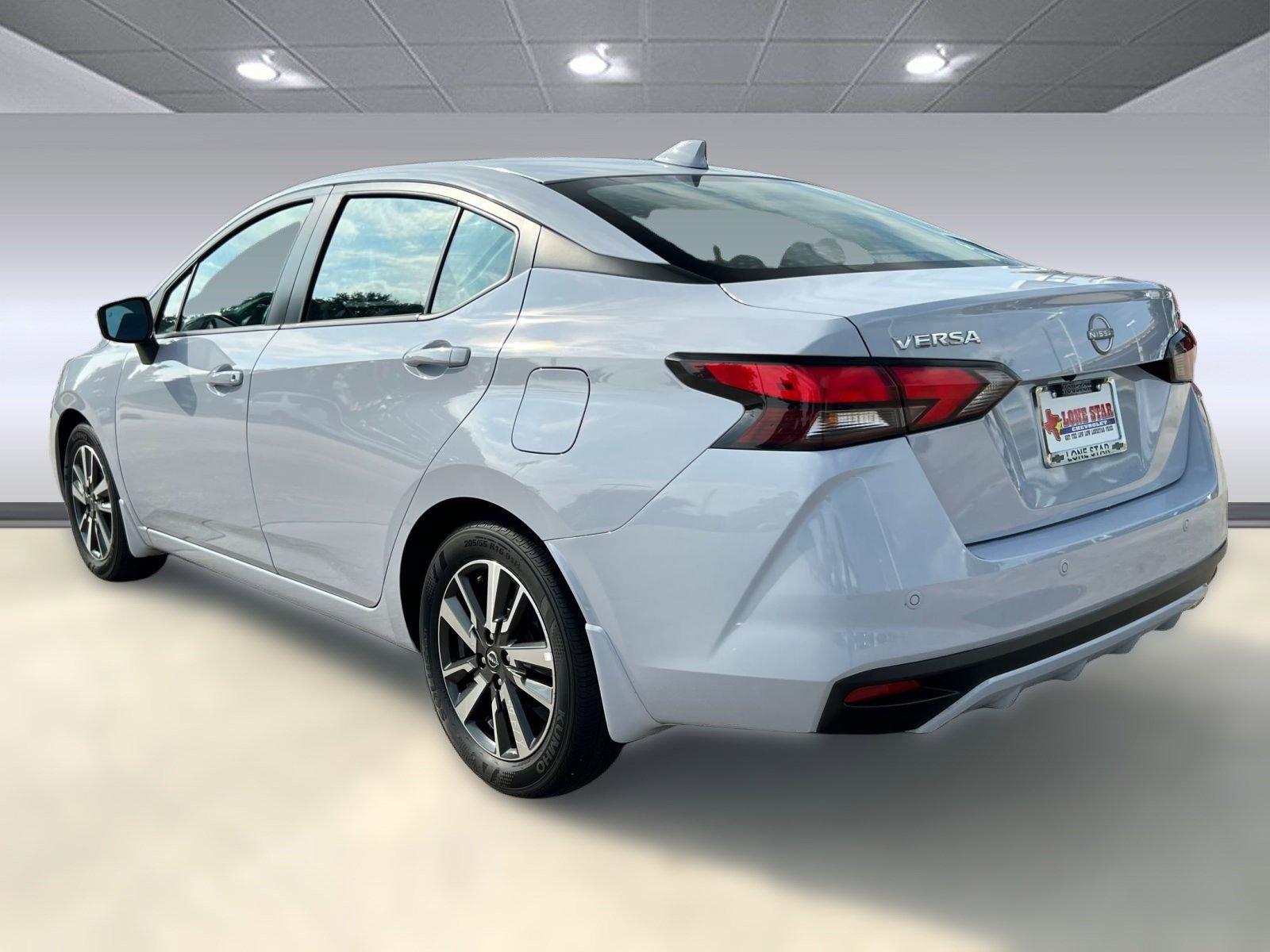 2024 Nissan Versa SV photo 3